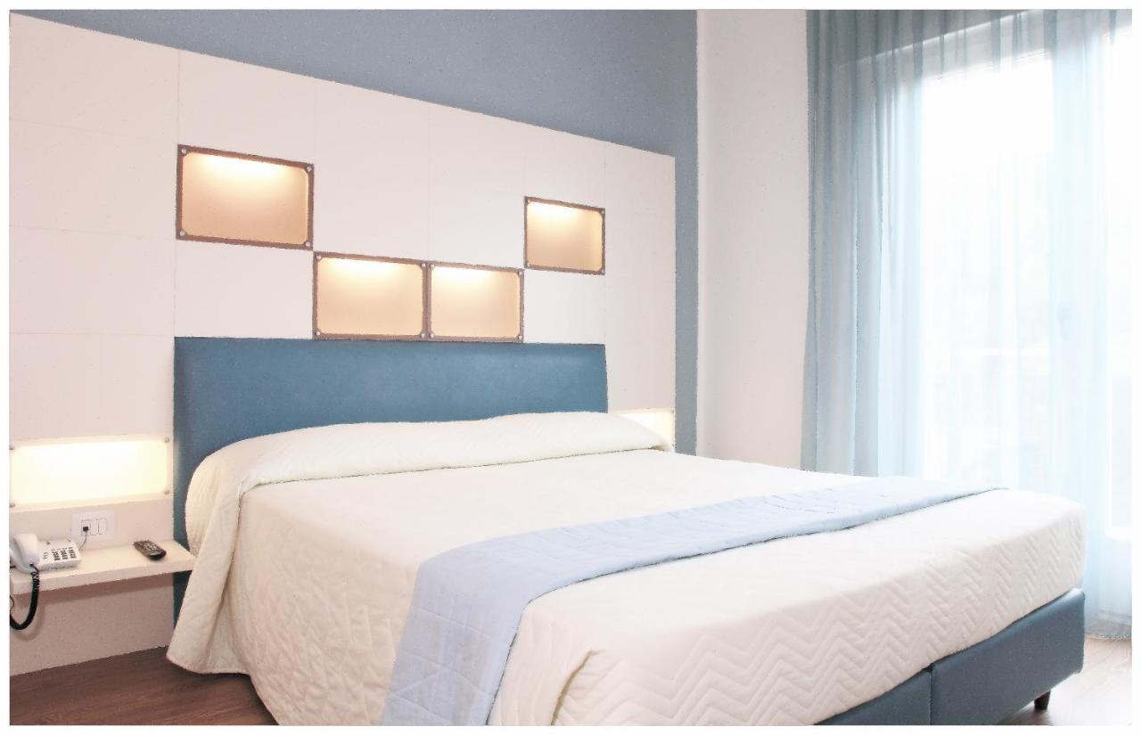 Hotel Dante Лидо ди Йезоло Стая снимка